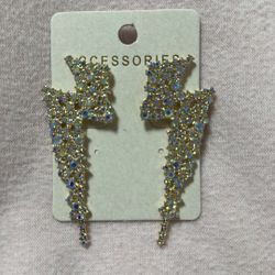 NIB Bling Lightnin Bolt Earrings