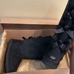 Tall Black Ugg Boots W/bows Size 5y