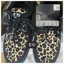 TUK Shoes Very Comfy Barely Used