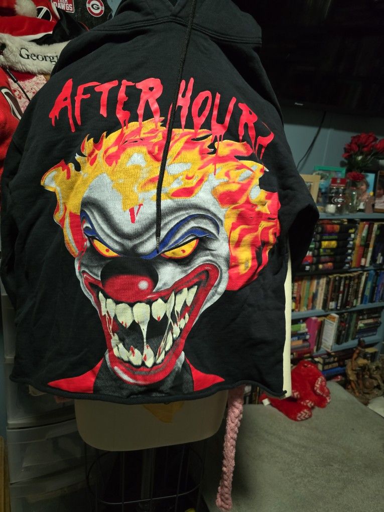 After Hours Large  Scarey Clown swearshirt 