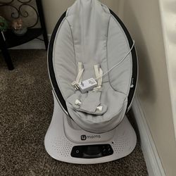 4moms® mamaRoo 4 Multi-MotionTM Baby Swing, Bluetooth Baby Rocker with 5 Unique Motions