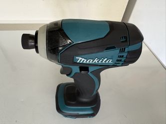 Makita XDT04 New Impact New(tool Only)