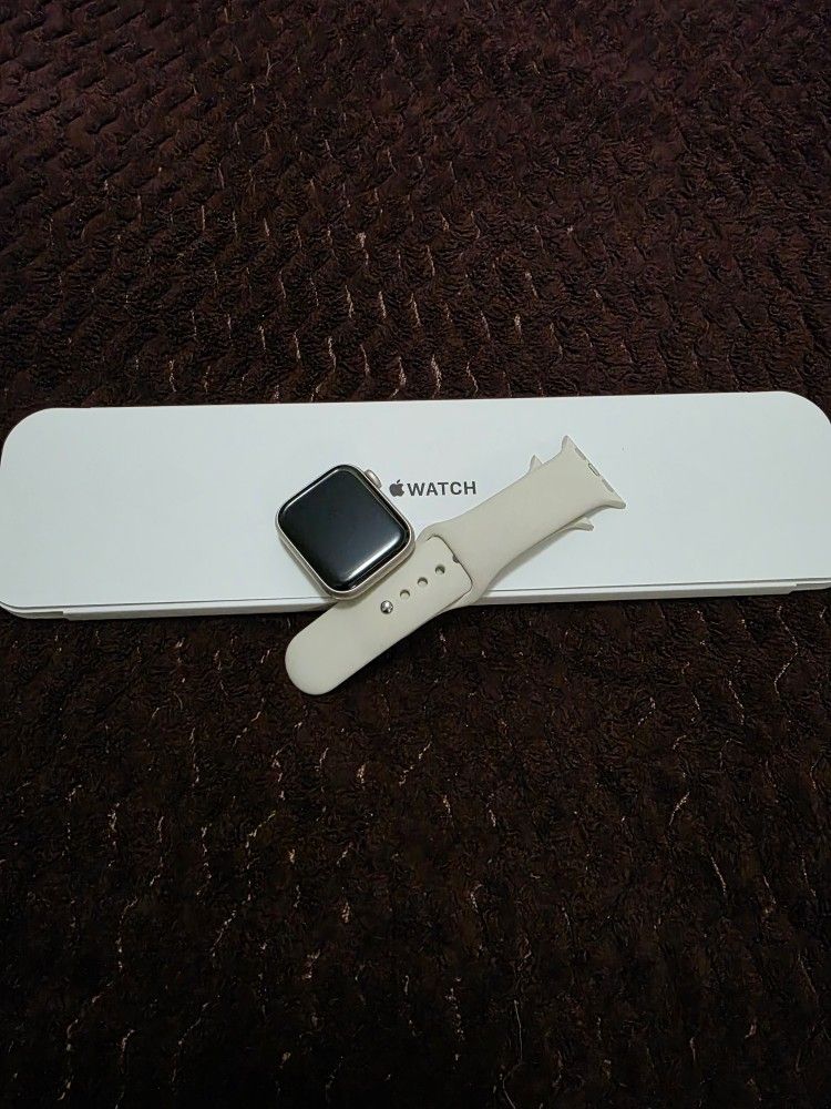 Apple Watch SE