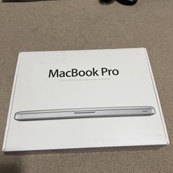 [Need Gone]MacBook Pro (issue With HDD/SSD)