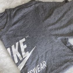 Nikes Shirt 