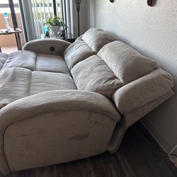 FREE RECLINING SOFA