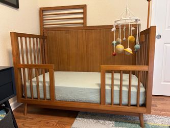 West Elm Mid-Century 4-in-1 Convertible Crib in Acorn