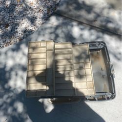 tackle box 