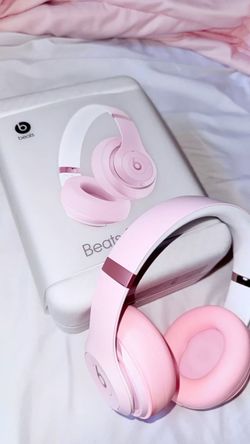 Beats Studio Pro Wireless Headphones Pink