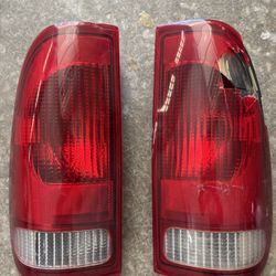 2005 F-250  6.0 Powerstroke OEM Tail Lights