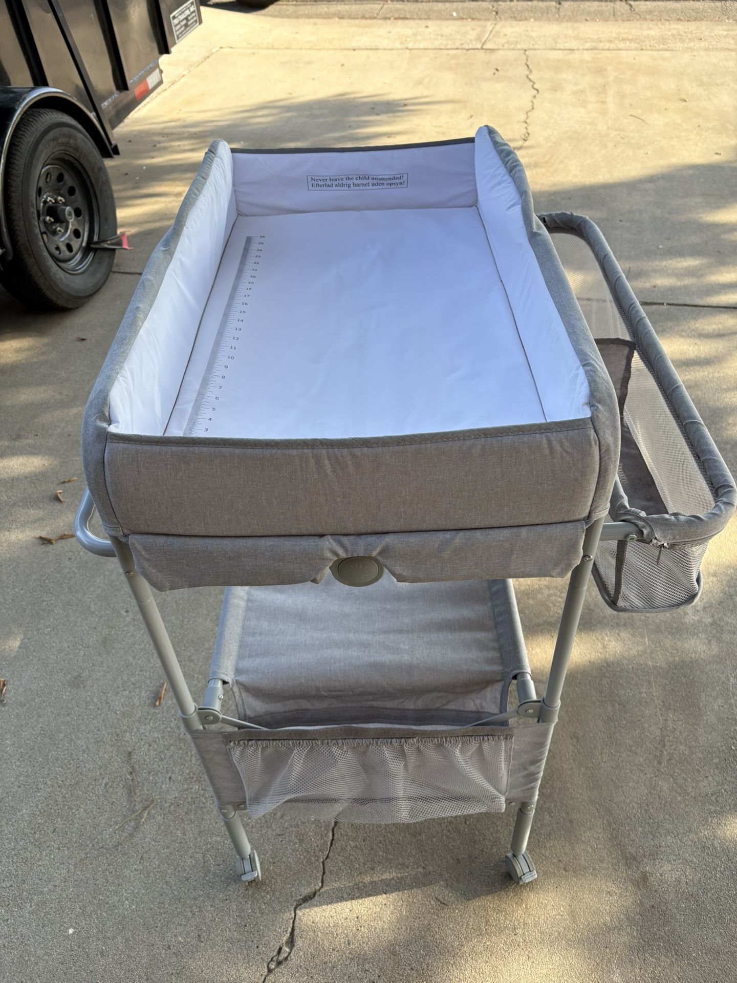 Sweeby Baby Changing Table