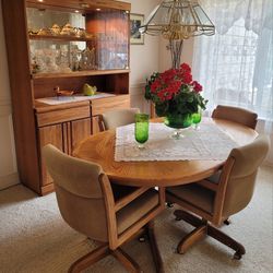 Solid Oak Dining Room Set Wambold