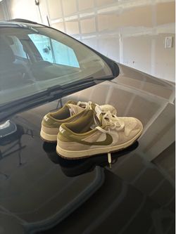 Men’s sneakers for sale