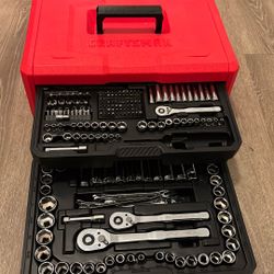 Craftsman tool box
