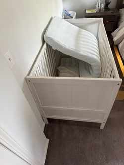 Crib - White
