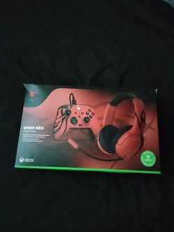 Xbox wired headset and controller combo