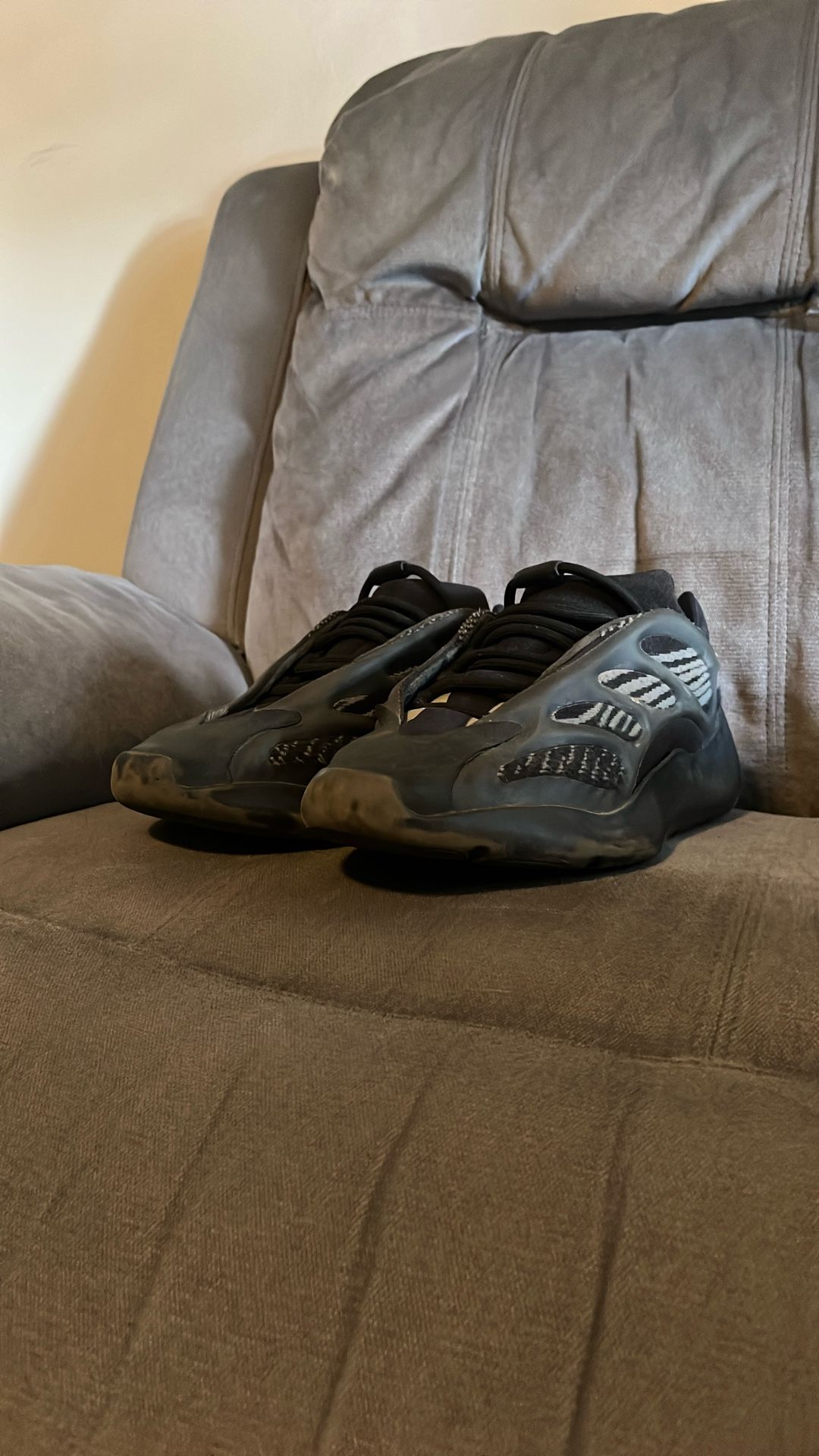Yeezy 700