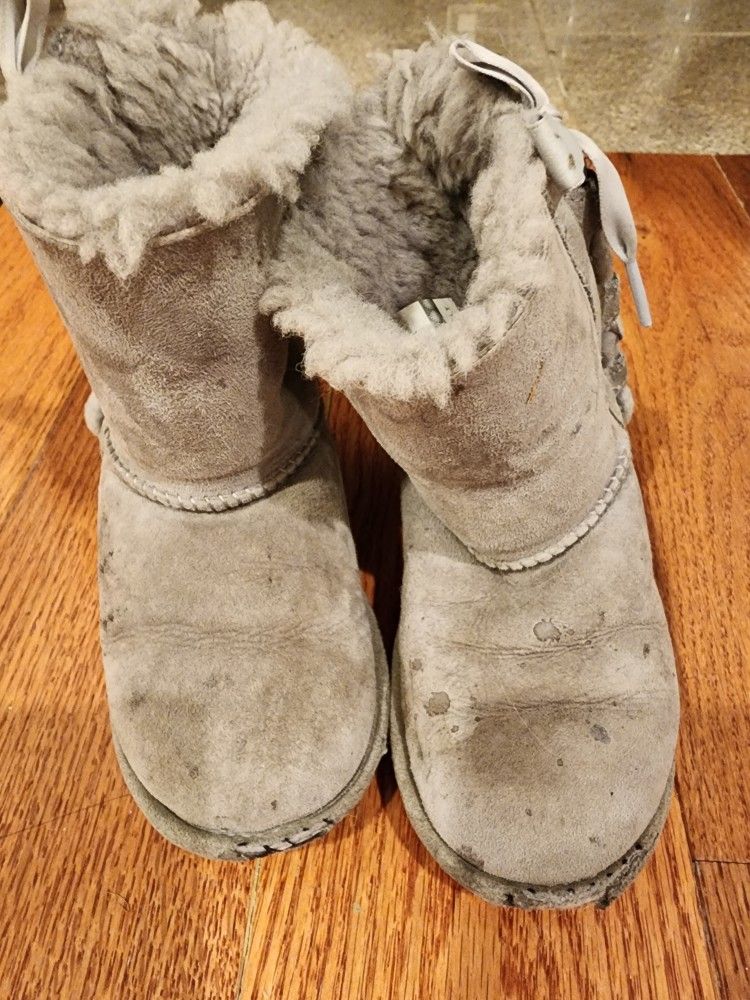 Ugg Snow Boots With Bow Kid Size 11
