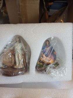 Religious Figurine Set of 2