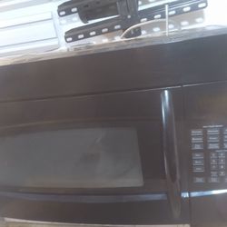   GE Microwave Over The Range 