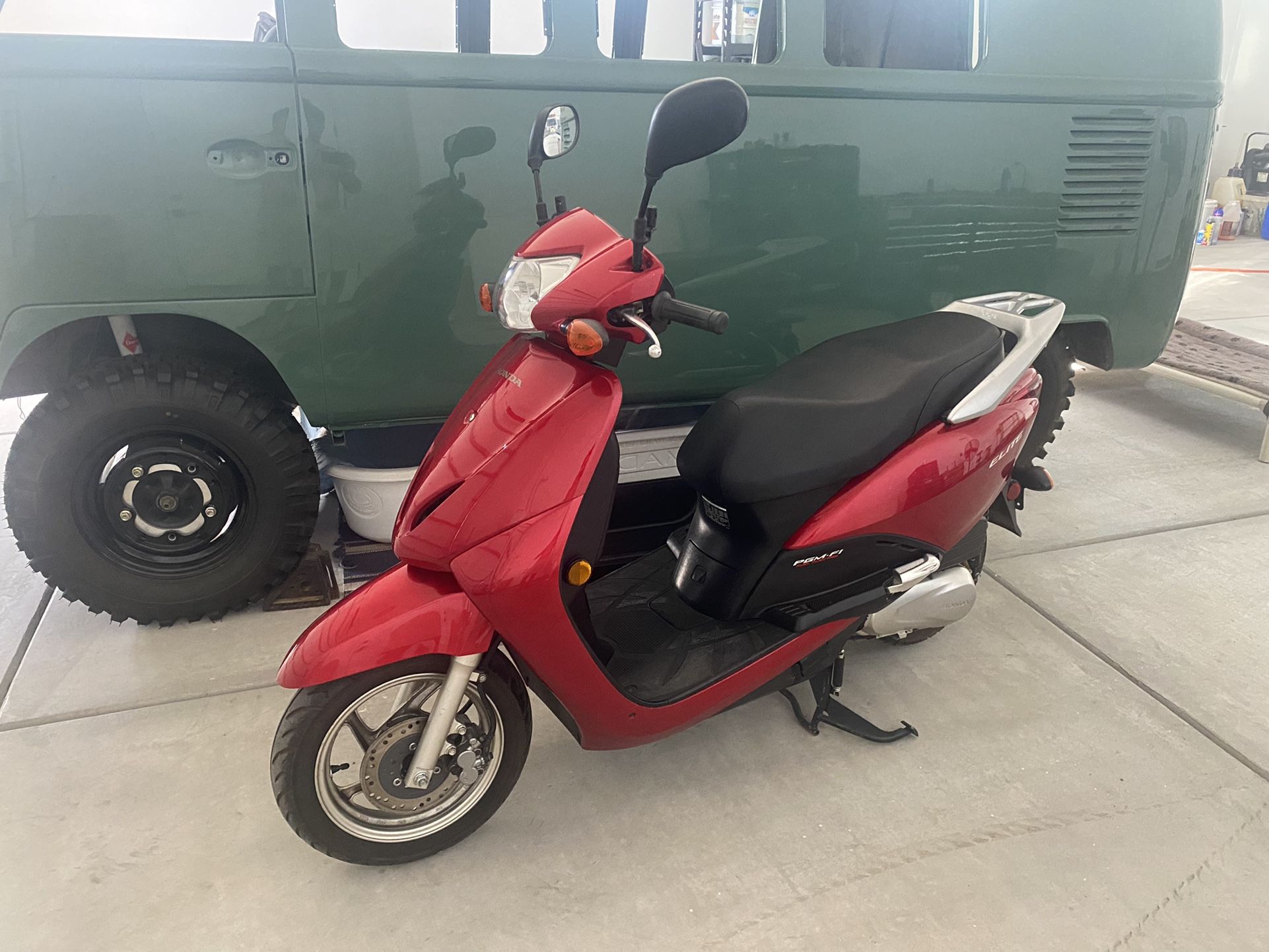2010 Honda Elite Scooter