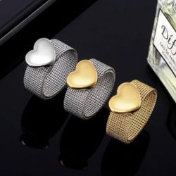 R181- Luxury silver ring with Heart!