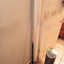 PLAYERS{model#609}58" & 20-oz. two piece pool que & misc. brand hard shell case