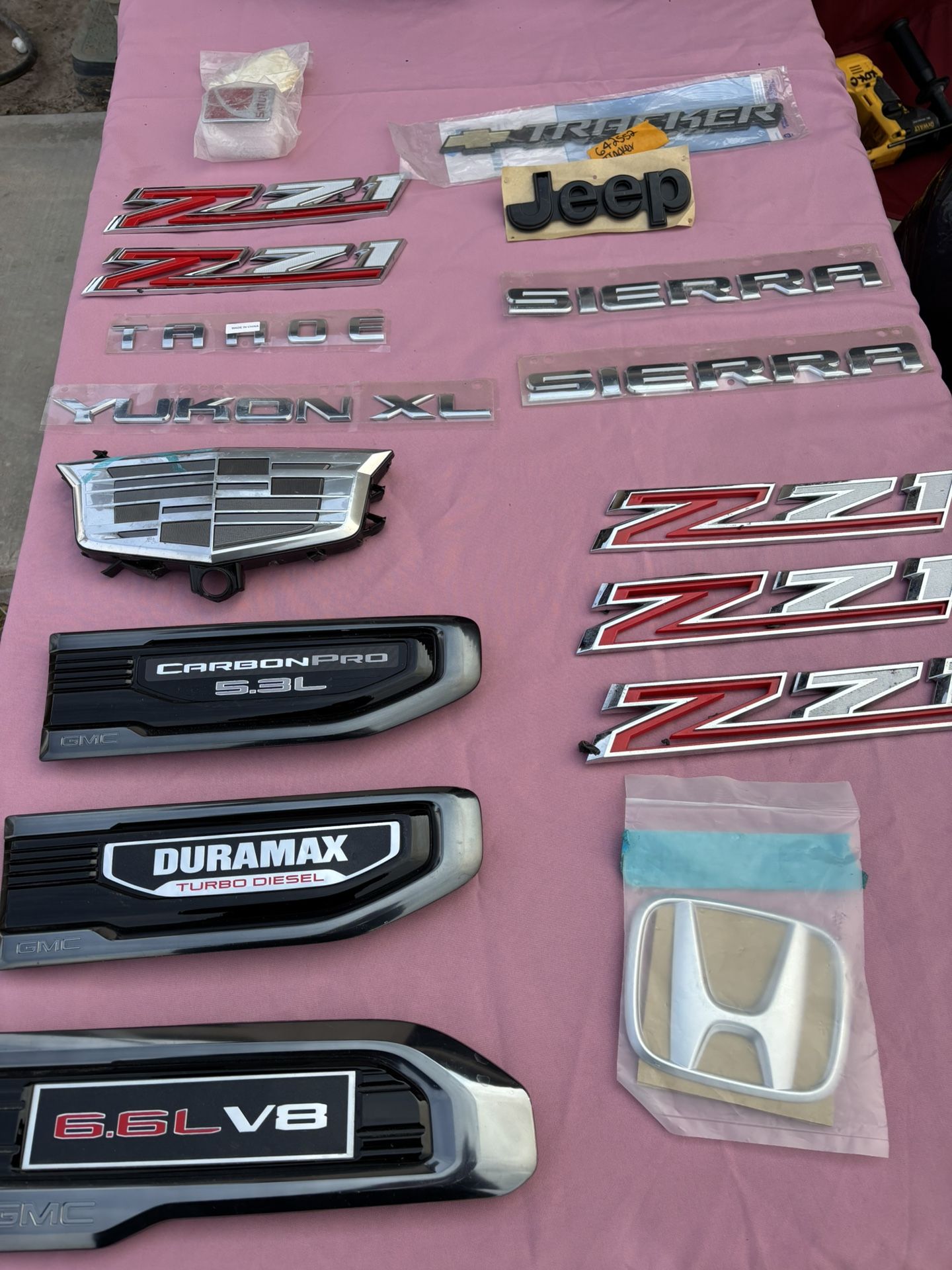 Emblems-Emblemas