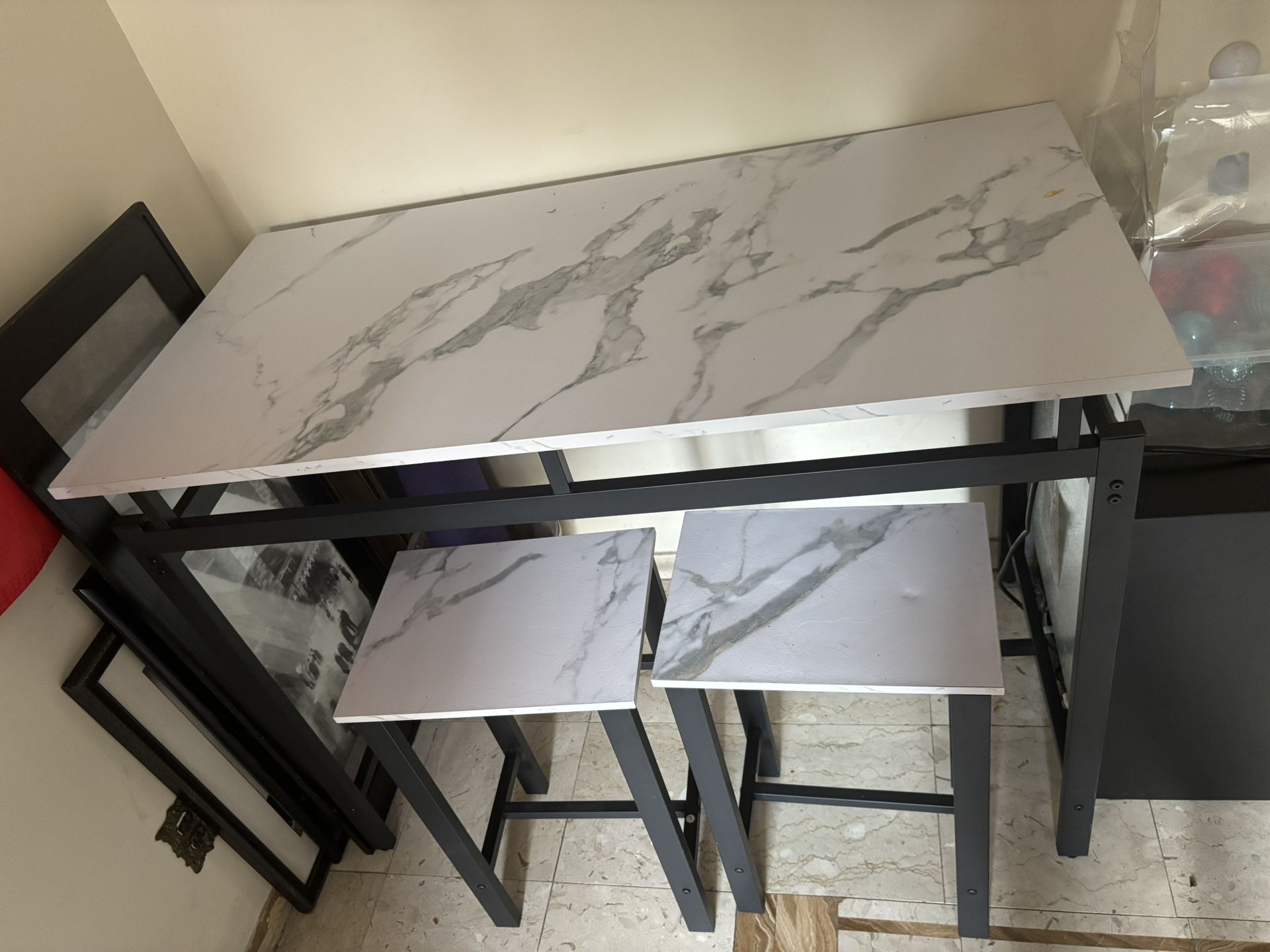 Kitchen Table With 2 Chairs