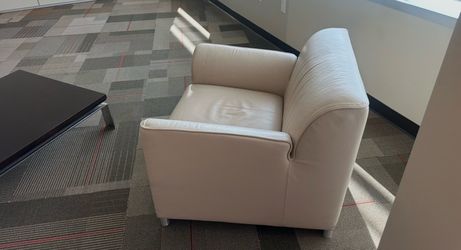 Steelcase Coalesse Leather Lobby waiting room office chairs/ coffee tables