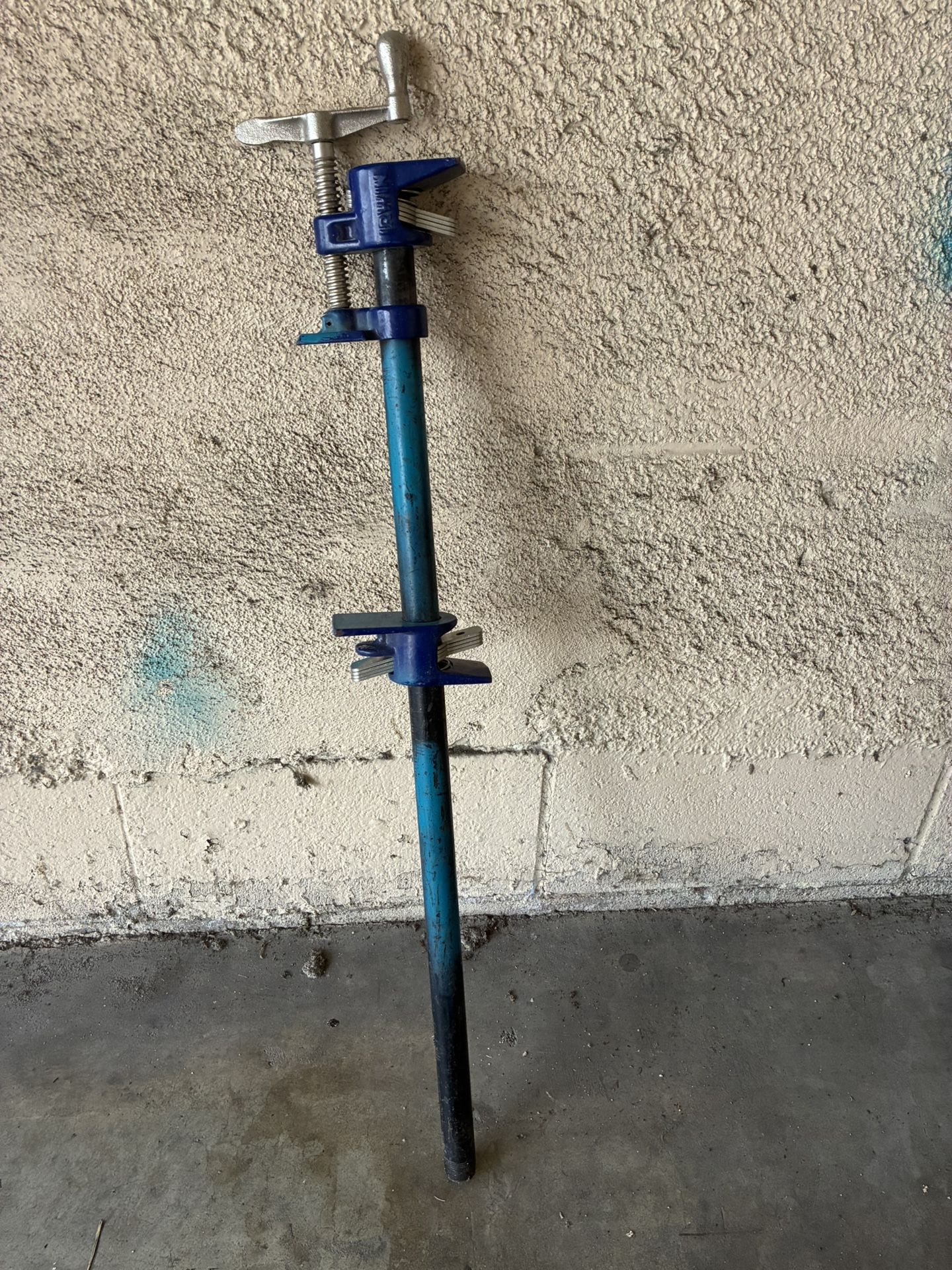 3' bar clap $40 obo
