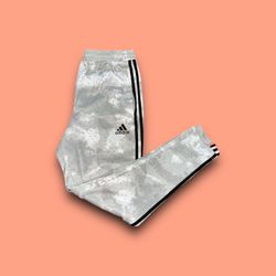 Adidas aeroready 3 stripe tapered track pants digital camo men’s medium 