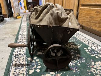 Antique Seed Spreader WORKS!
