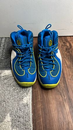 Nike Shoe Used Size 9