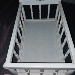 Vintage Cabbage Patch Kid Crib. 