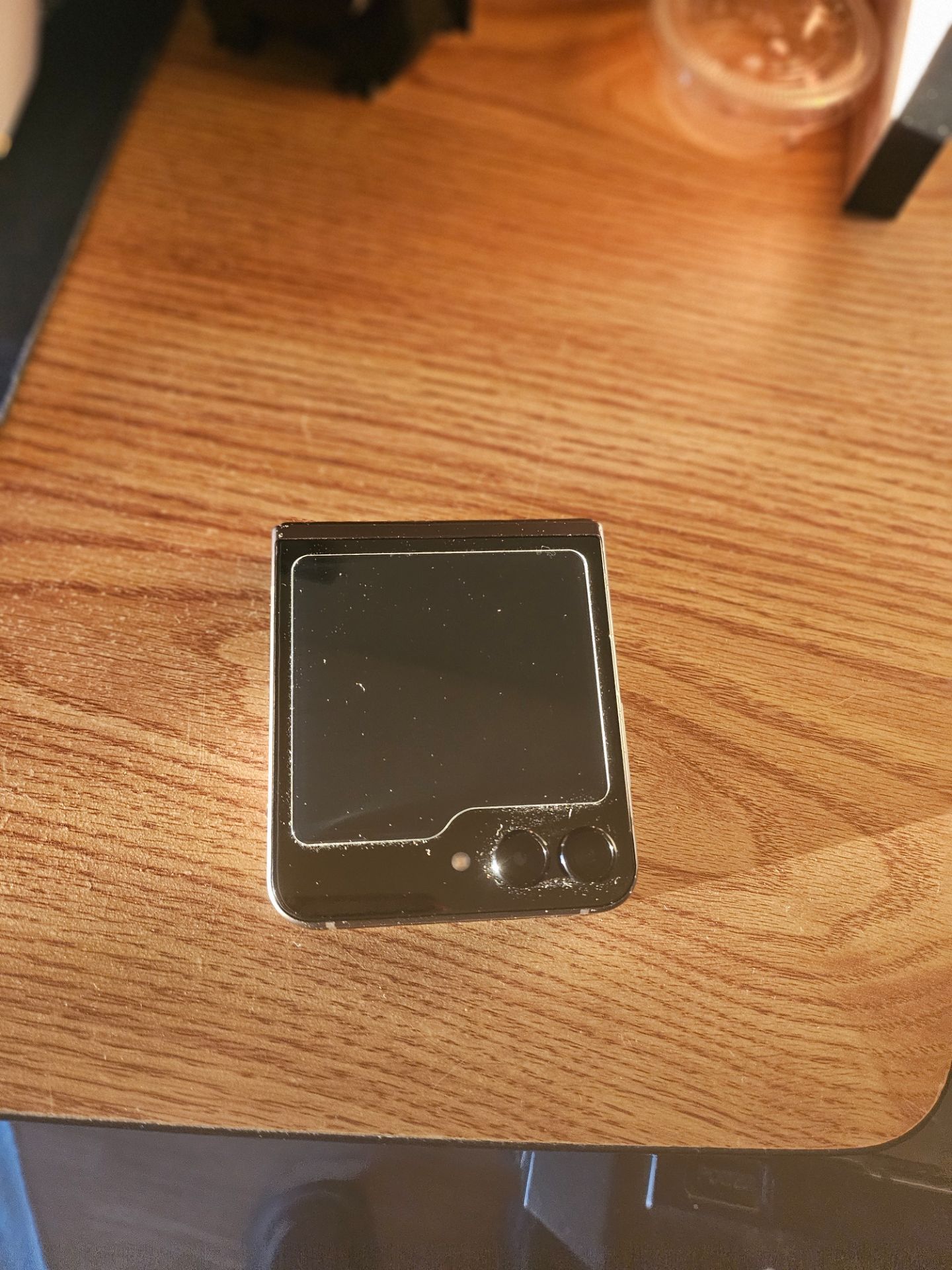Z Flip 5 very good condition
