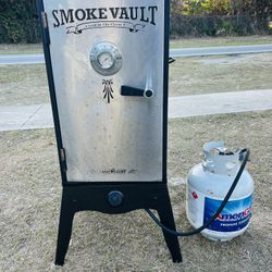 Camp Chef  |  SKU: SMV18S Camp Chef 18-Inch Smoke Vault Propane Gas Smoker SMV18S It works perfectly, it is in perfect condition I can deliver