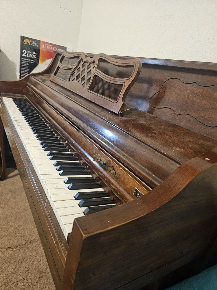 Kimball Wood Piano