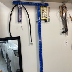 Bintage Mayes Brothers blue aluminum drywall/framing square