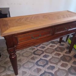Entry Table Console 