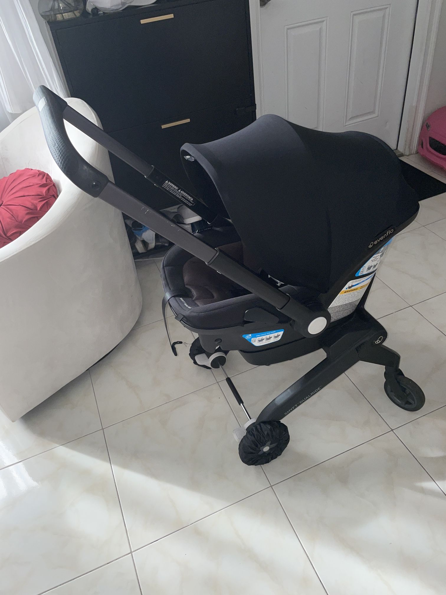 Evenflo Shyft Dual Ride Stroller & Infant Car Seat  Bundle