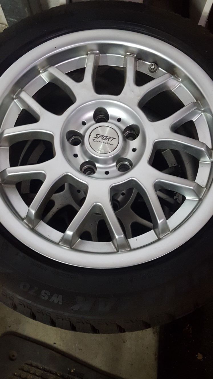 Volvo snow tires