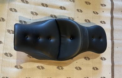 Saddleman Step up Seat 2018-2025 Softail Model 818-33-029RS