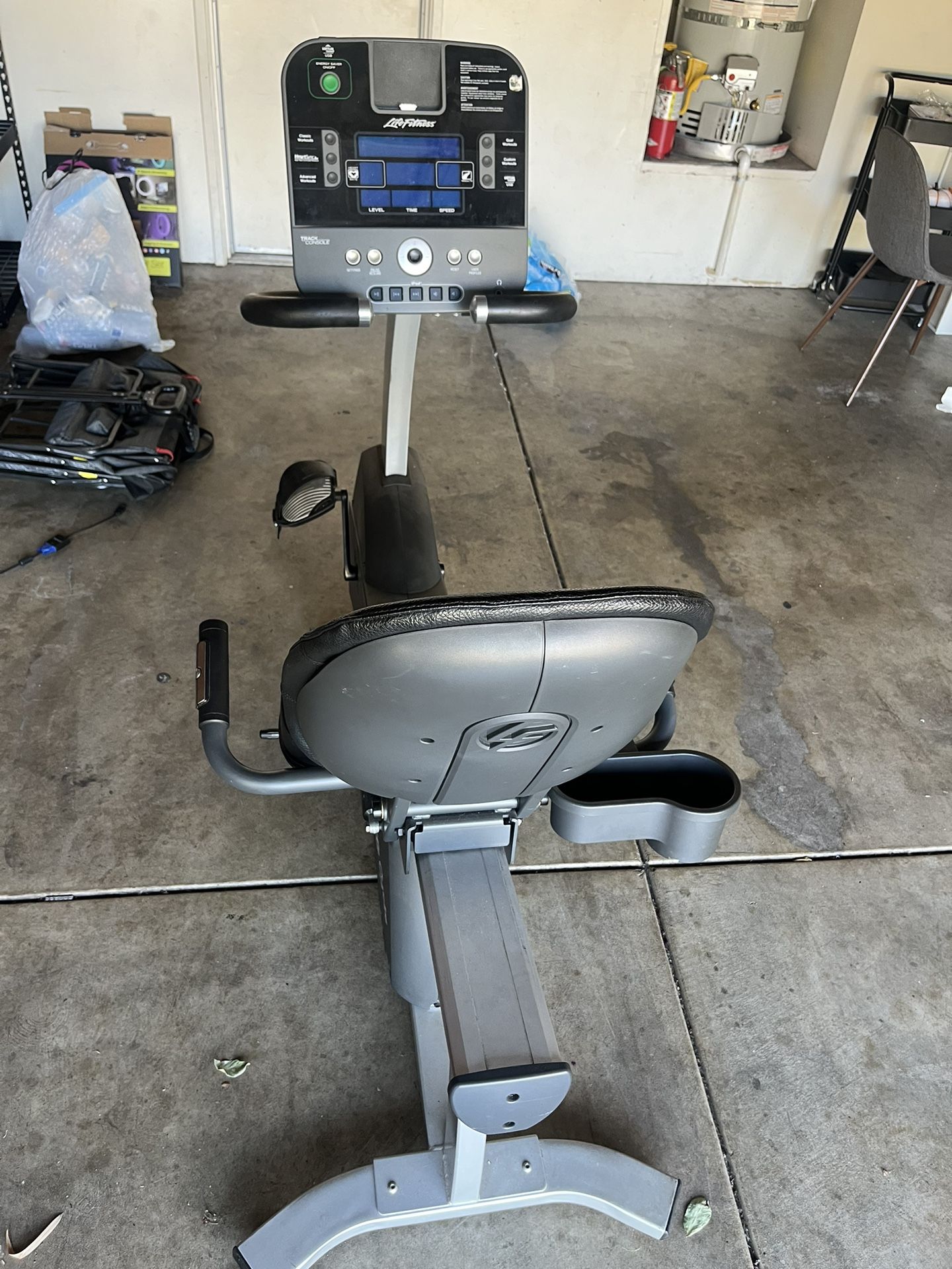 life fitness exercise bike