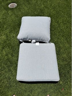 Patio Furniture Cushion 25x25x6 (4 pieces)