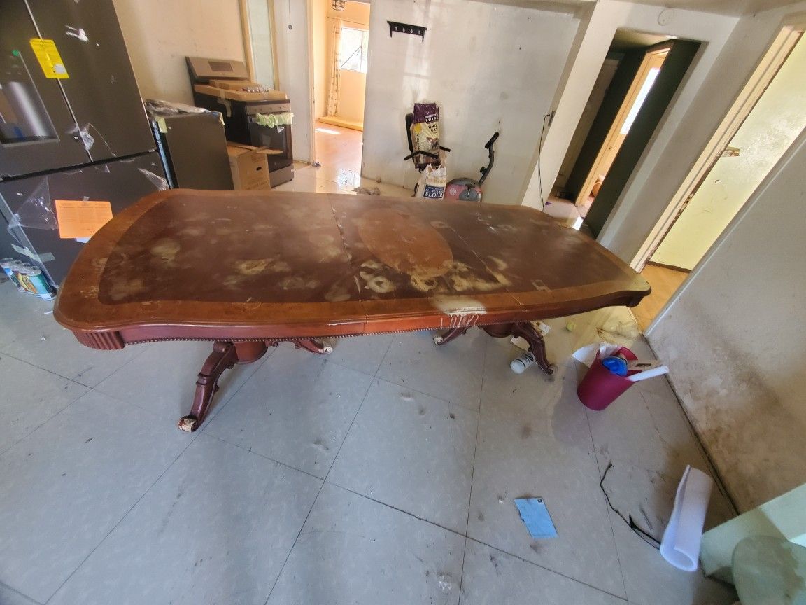 Free Table