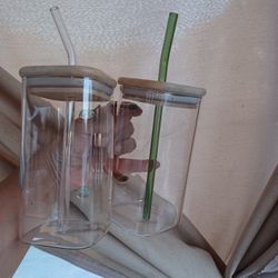 2 Square Drinking Glasses, 1 Round
