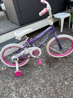 Huffy Seastar Kids Bike with Training Wheels