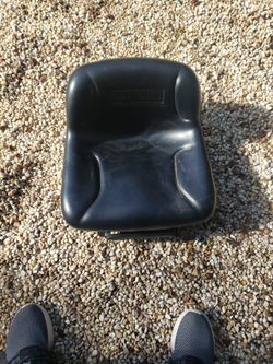Lawn Mower Seat / Like New