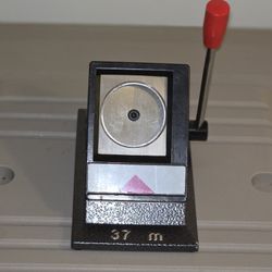 37mm Multi Sheets Stack Paper Graphic Punch Die Cutter Button Maker 